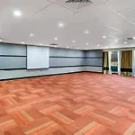 Aspire Hotel And Suites